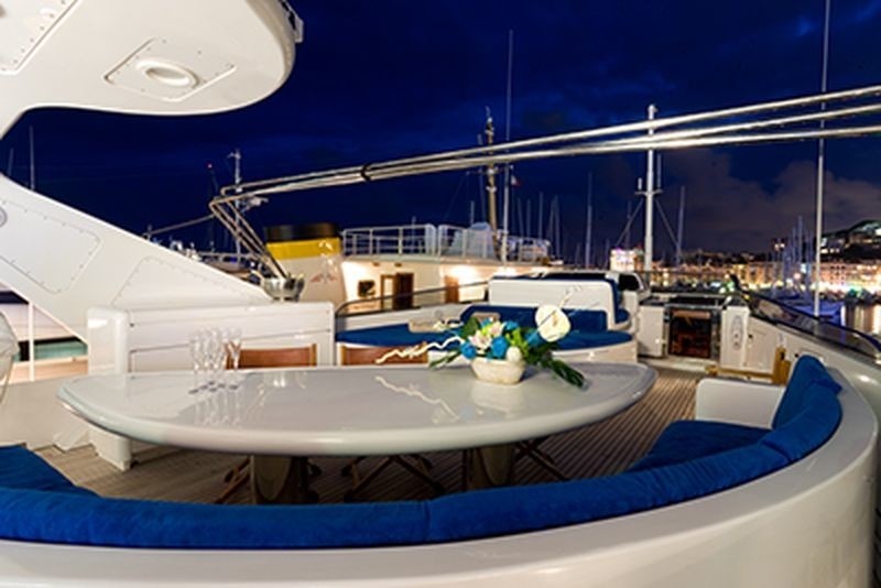 The 30m Yacht BOJANGLES