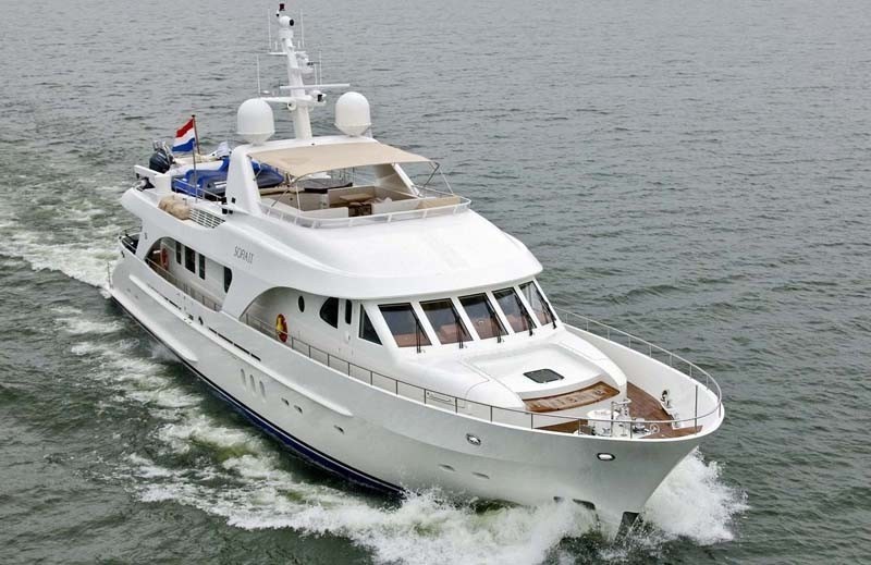 The 30m Yacht ETOILE D'AZUR