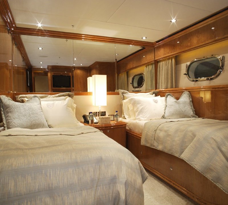 The 30m Yacht LA DOLCE VITA