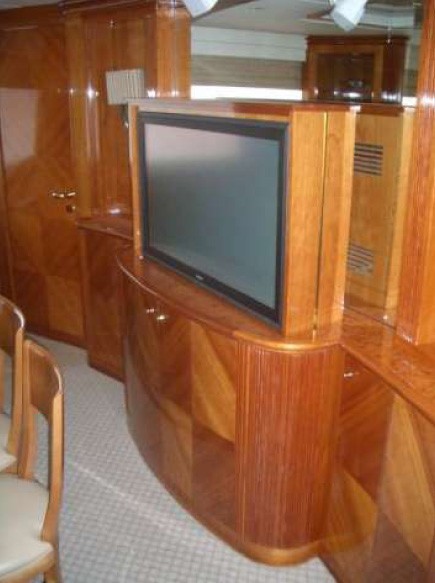 The 30m Yacht PURE