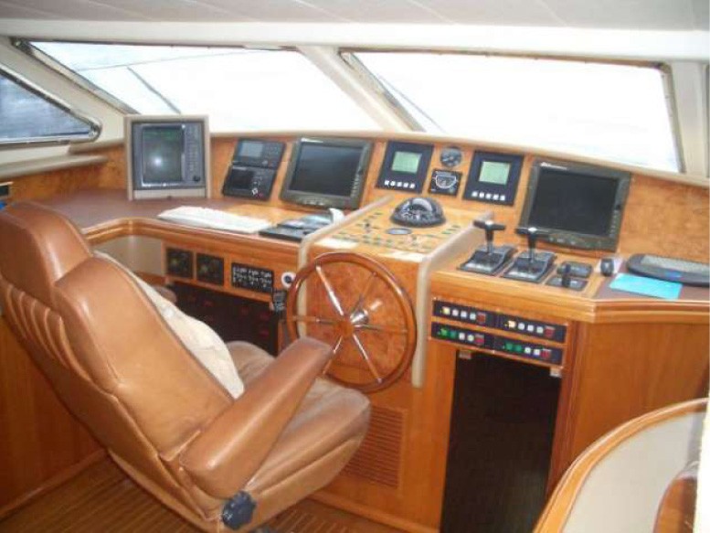 The 30m Yacht PURE