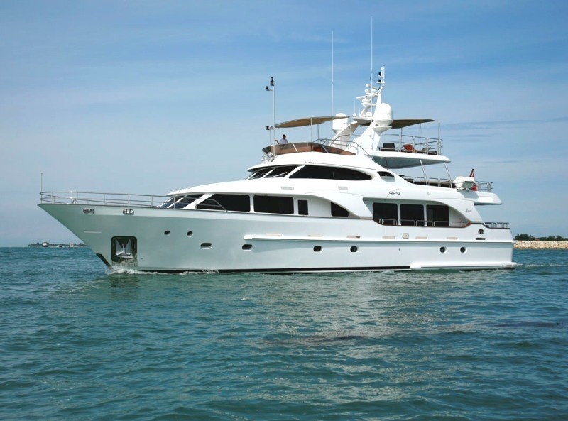 The 30m Yacht QUID PRO QUO