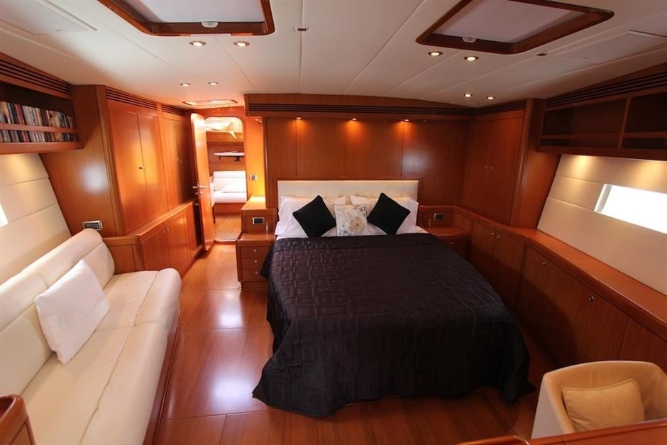 The 30m Yacht RAPTURE