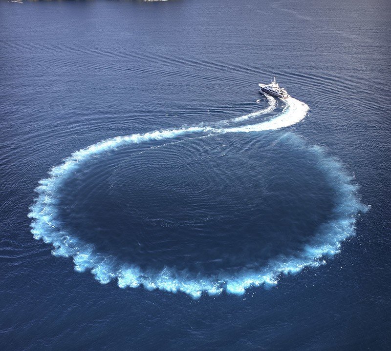 The 31m Yacht BLACK PEARL