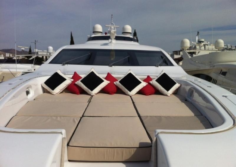 Life On Board Yacht WHITE PEARL