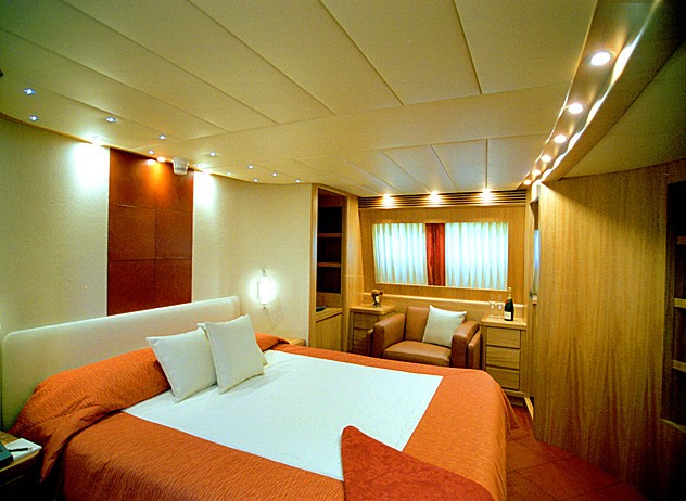 The 32m Yacht LAYAZULA
