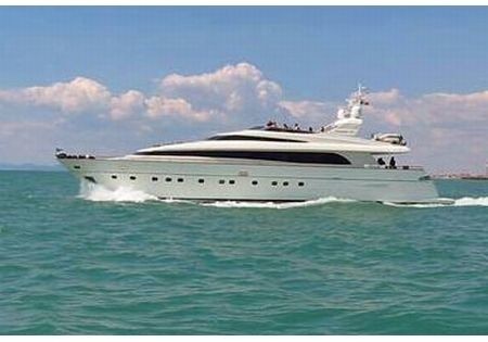 The 32m Yacht LAYAZULA
