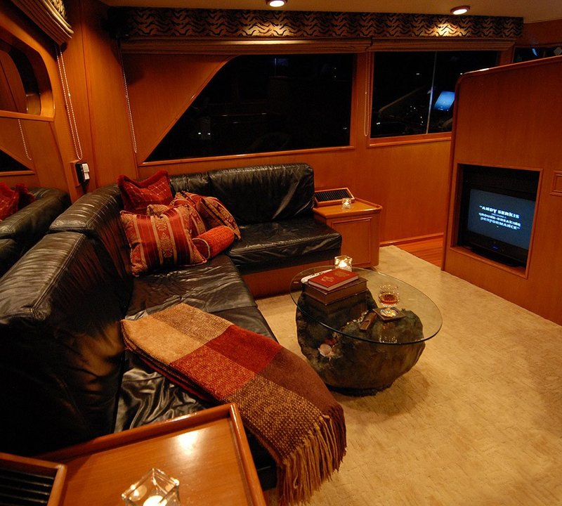 The 33m Yacht KALEEN