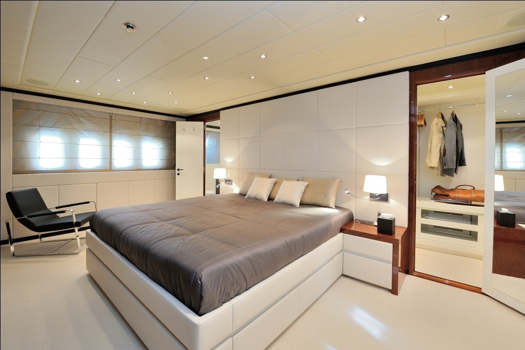 The 33m Yacht MOSKING