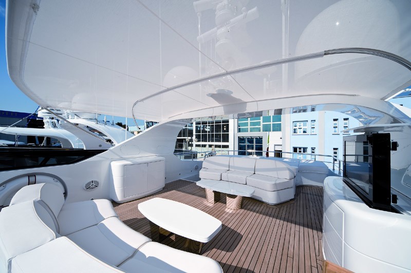 The 33m Yacht RAMINA