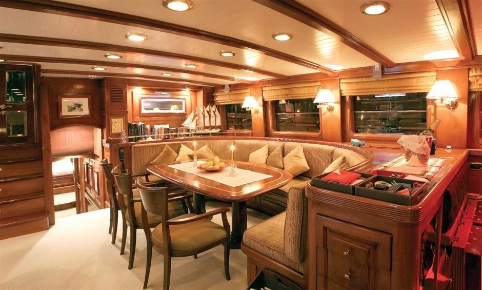 The 33m Yacht SHANTI