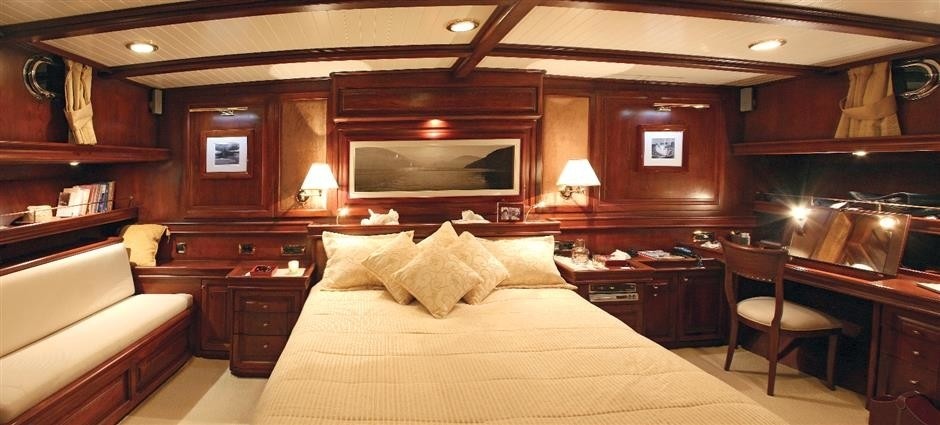 The 33m Yacht SHANTI