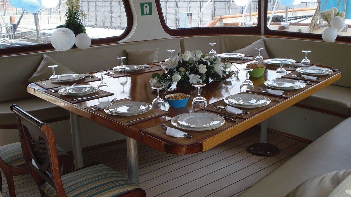 The 33m Yacht SOUTHERN CROSS