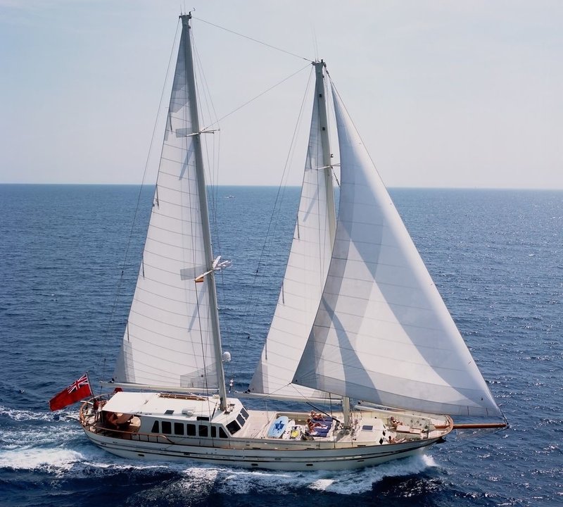 The 33m Yacht TIGERLILY OF CORNWALL