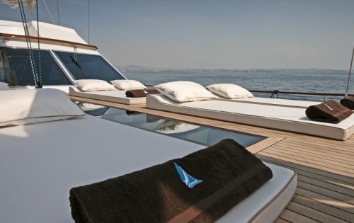 The 34m Yacht GETAWAY