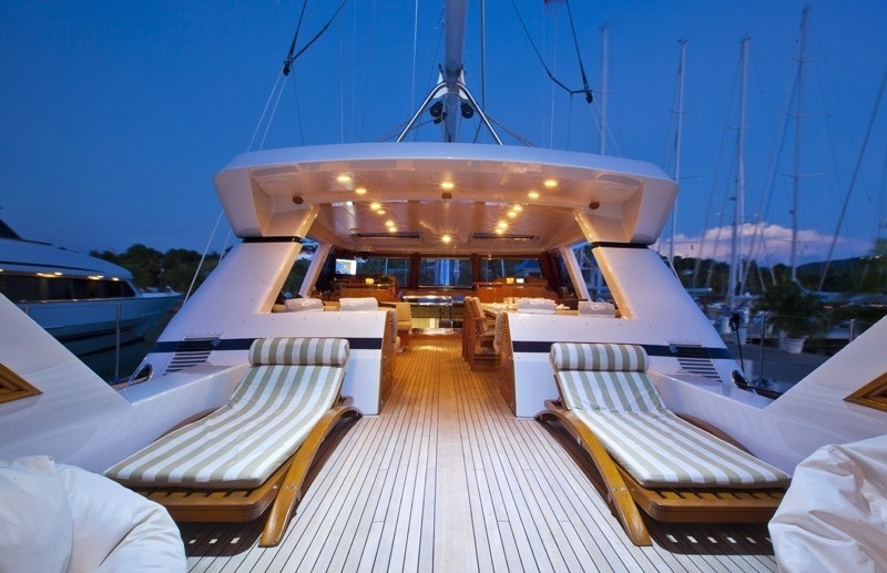 Life On Yacht REE