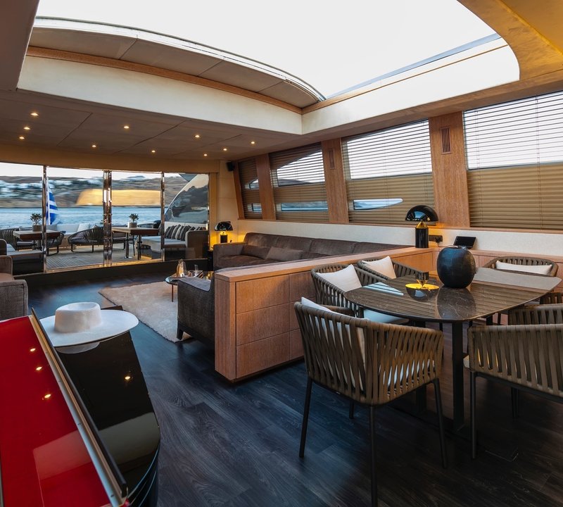 The 34m Yacht SAINT