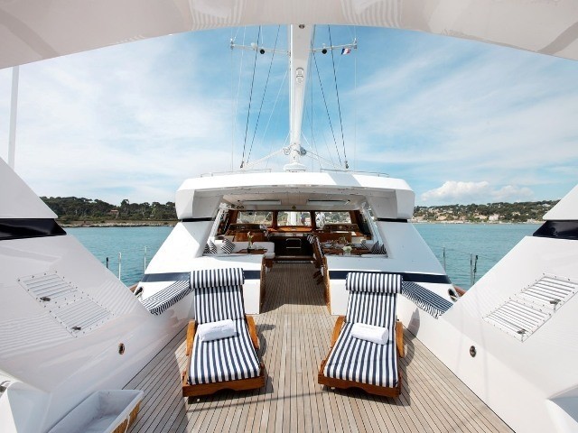 The 34m Yacht UNPLUGGED