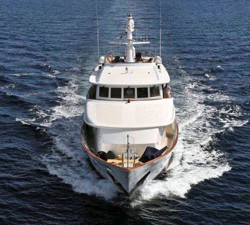 Ship's Bow: Yacht 5 FISHES's Cruising Captured