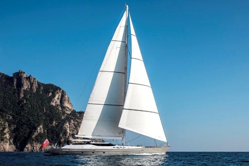 The 35m Yacht CAROLINE 1