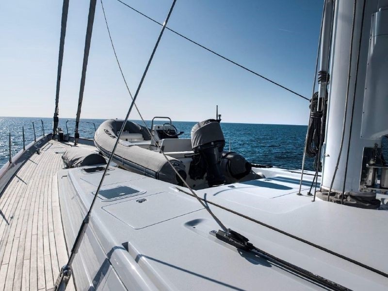 The 35m Yacht CAROLINE 1