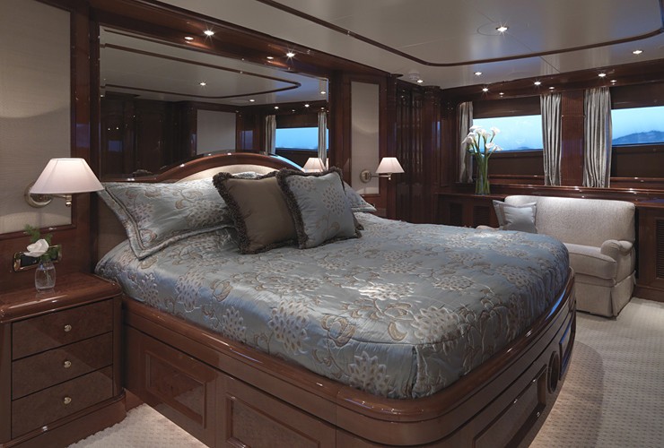 The 35m Yacht ENCHANTRESS
