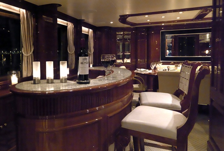 The 35m Yacht ENCHANTRESS