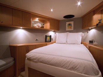 The 35m Yacht LONG AWEIGHTED