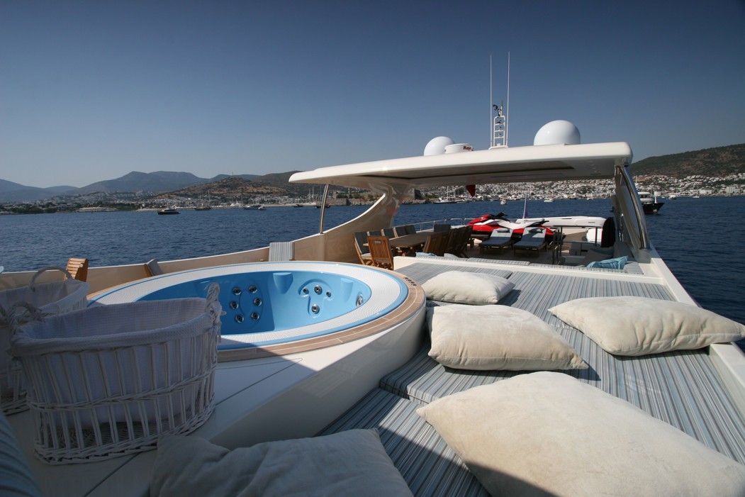 The 35m Yacht M&AMP;AMP;M