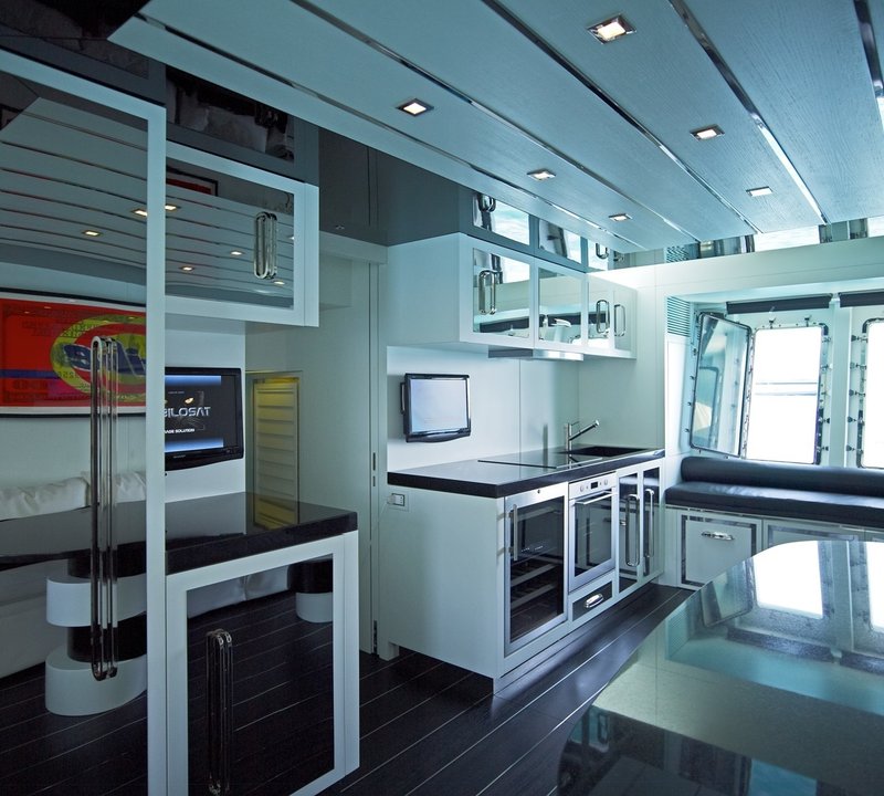The 36m Yacht DOUBLE SHOT