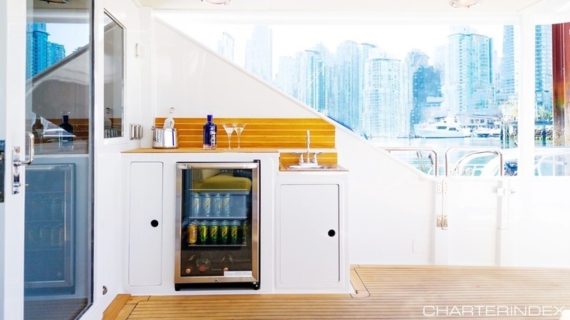 The 36m Yacht SOVEREIGN LADY