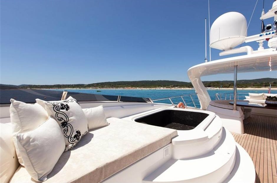 Jacuzzi Pool Aboard Yacht WHISPERING ANGEL