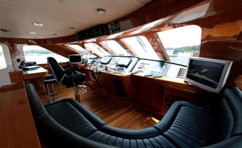 Sitting: Yacht ZENITH's Wheel House Captured