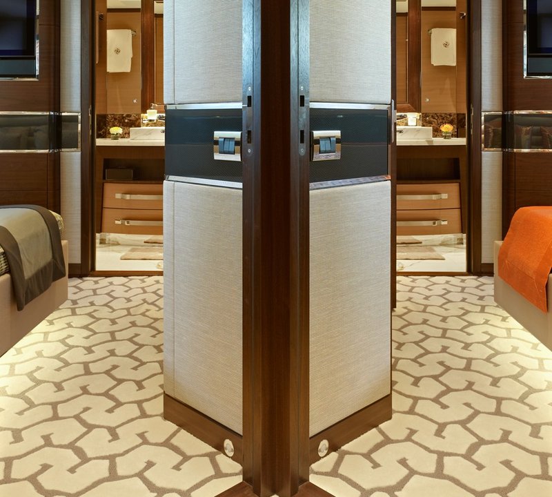 Hall On Board Yacht AURELIA