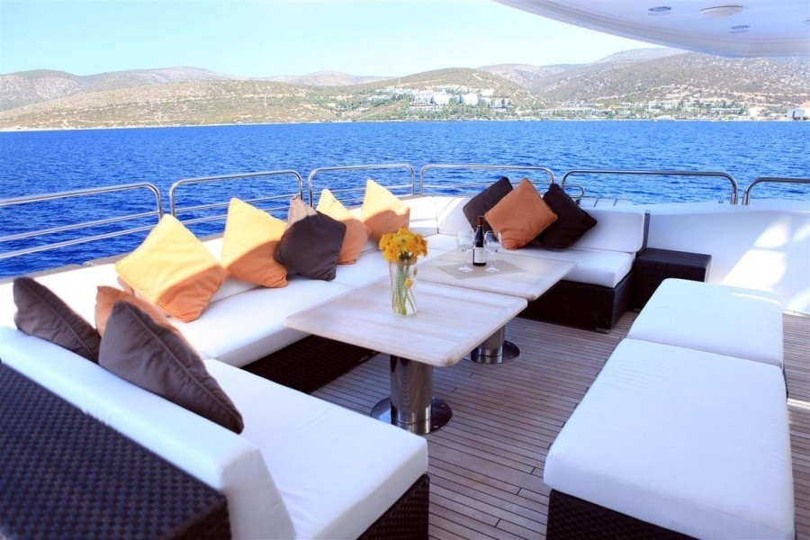 The 37m Yacht BARRACUDA RED SEA