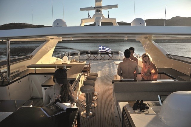 Fly Bridgedeck On Yacht ESPRESSO