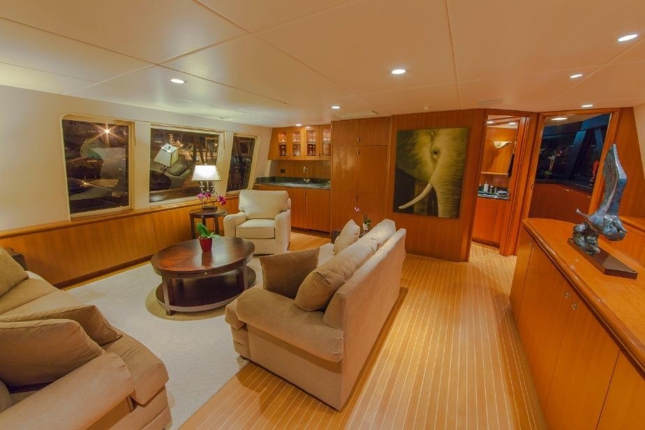 The 37m Yacht LOOSE ENDS