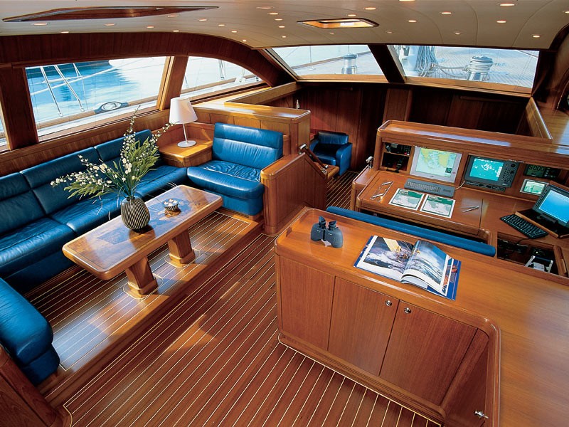 The 37m Yacht NALADE