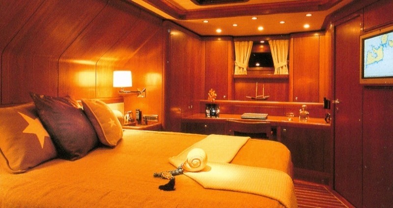The 37m Yacht NALADE