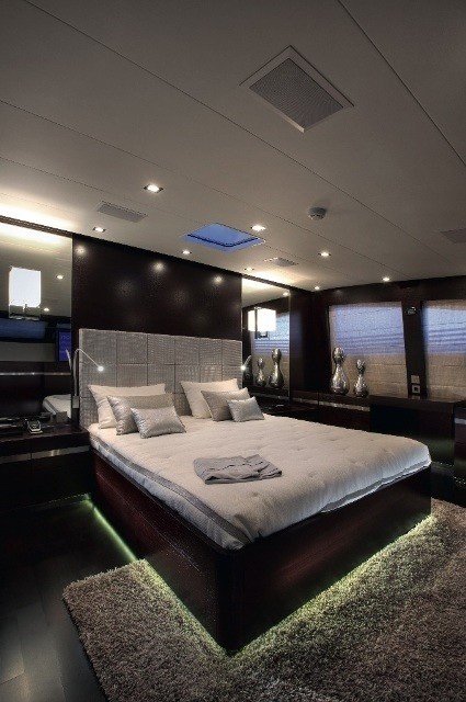 The 37m Yacht PARENTHESIS