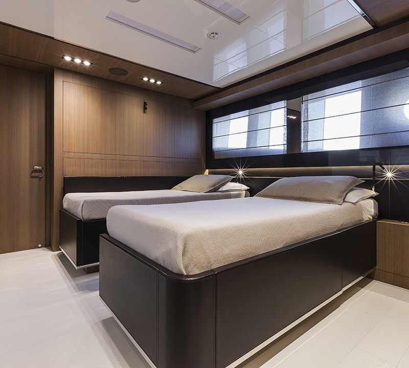The 37m Yacht SOL