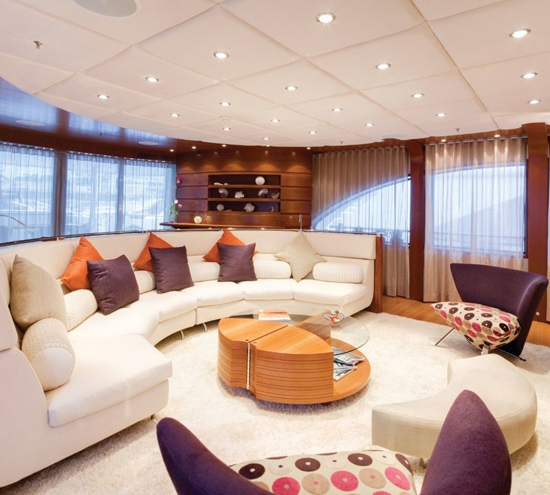 Premier Saloon Aboard Yacht NORTHLANDER