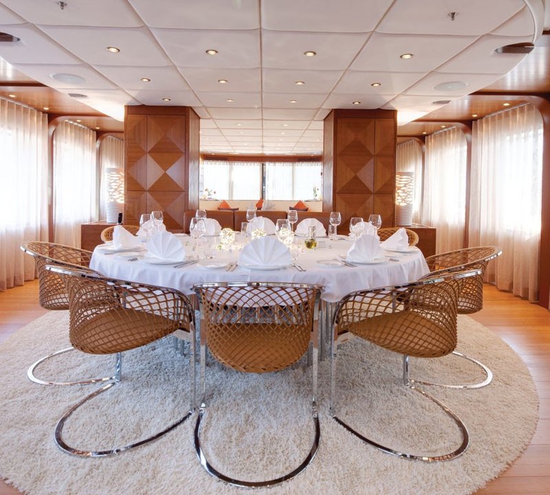 Eating/dining Saloon On Yacht NORTHLANDER
