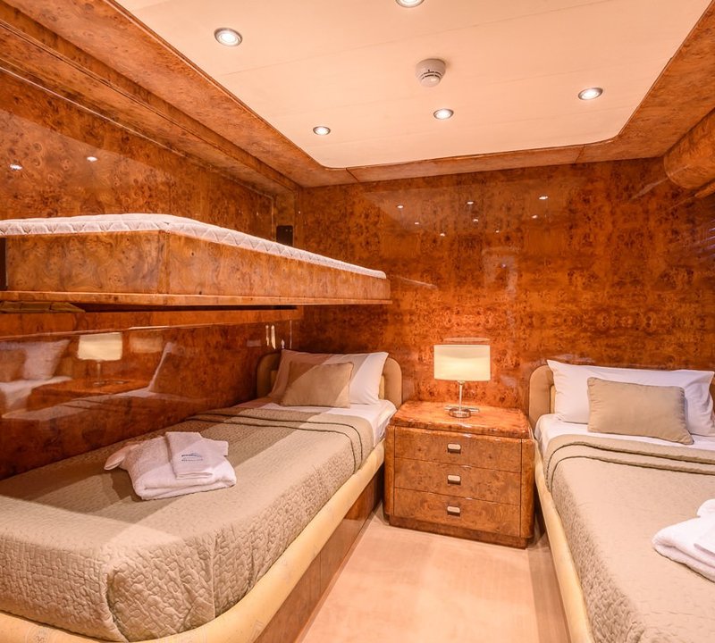 The 38m Yacht OCEAN GLASS