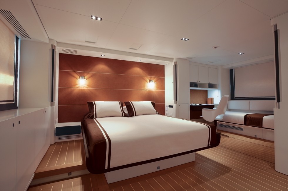 Main Master Cabin On Yacht P2