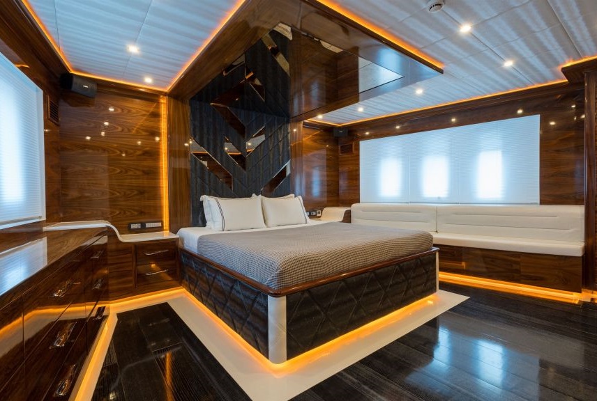 Master suite