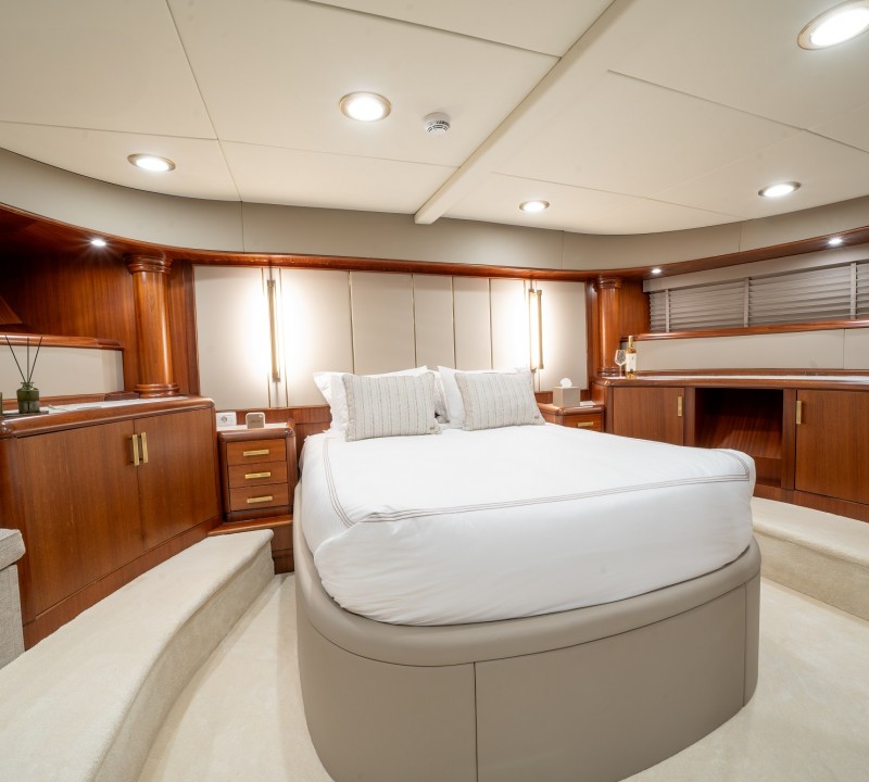 Forward Master Suite
