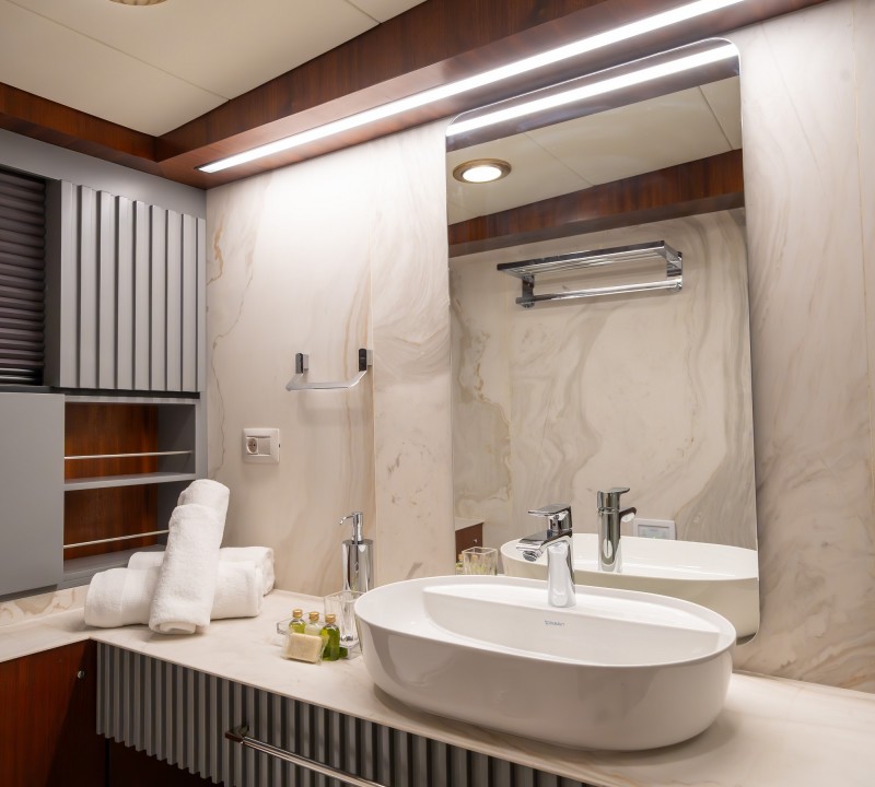 Double Ensuite 2