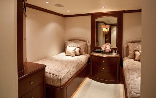 The 40m Yacht KERI LEE III