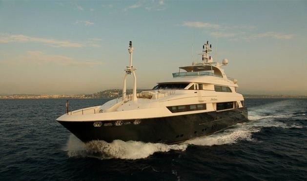 Cruising On Board Yacht LADY LEILA